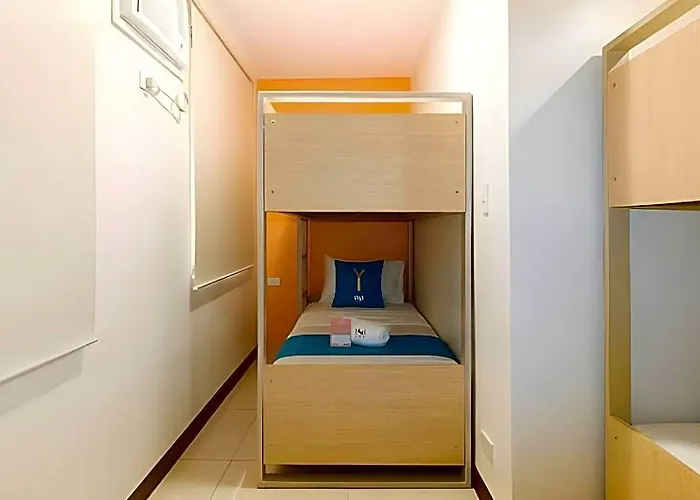 Sans At One Jd Place Makati By Reddoorz Hotel 3*